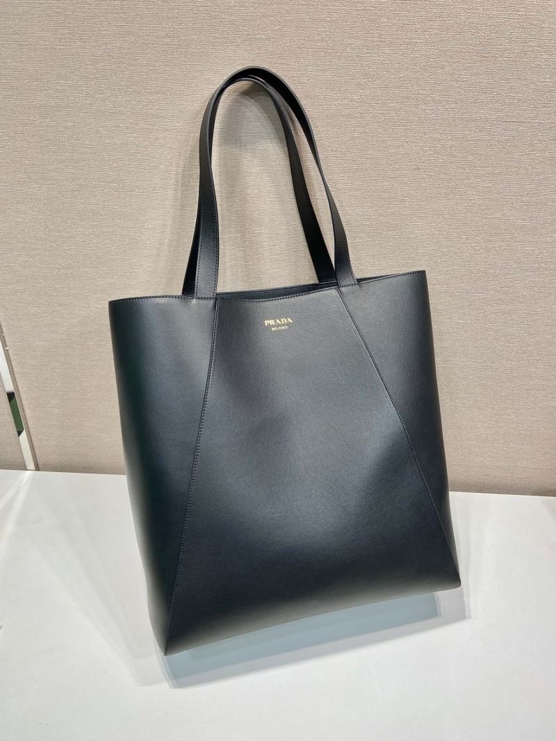 Pra*a tote bags